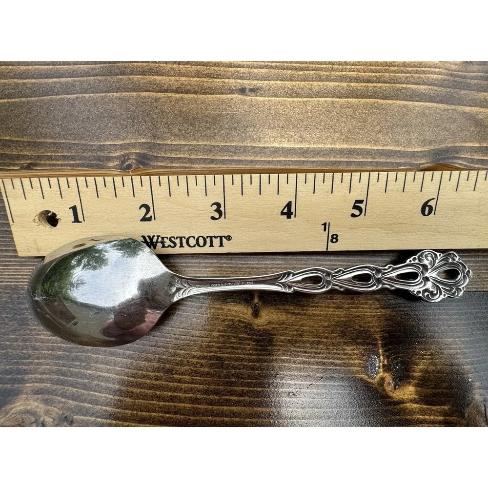 Oneida‎ Chandelier Place/Oval Soup Spoon Set of 4 Stainless Flatware Replacement